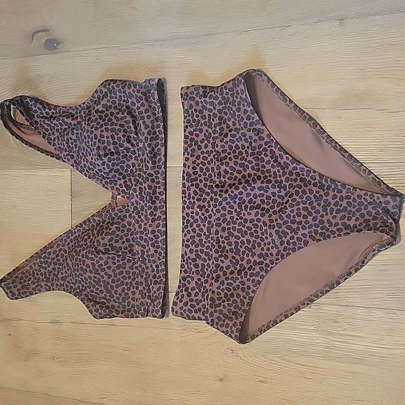 Brown And Black Animal Print Old Navy Bikini - Picture 4 of 10